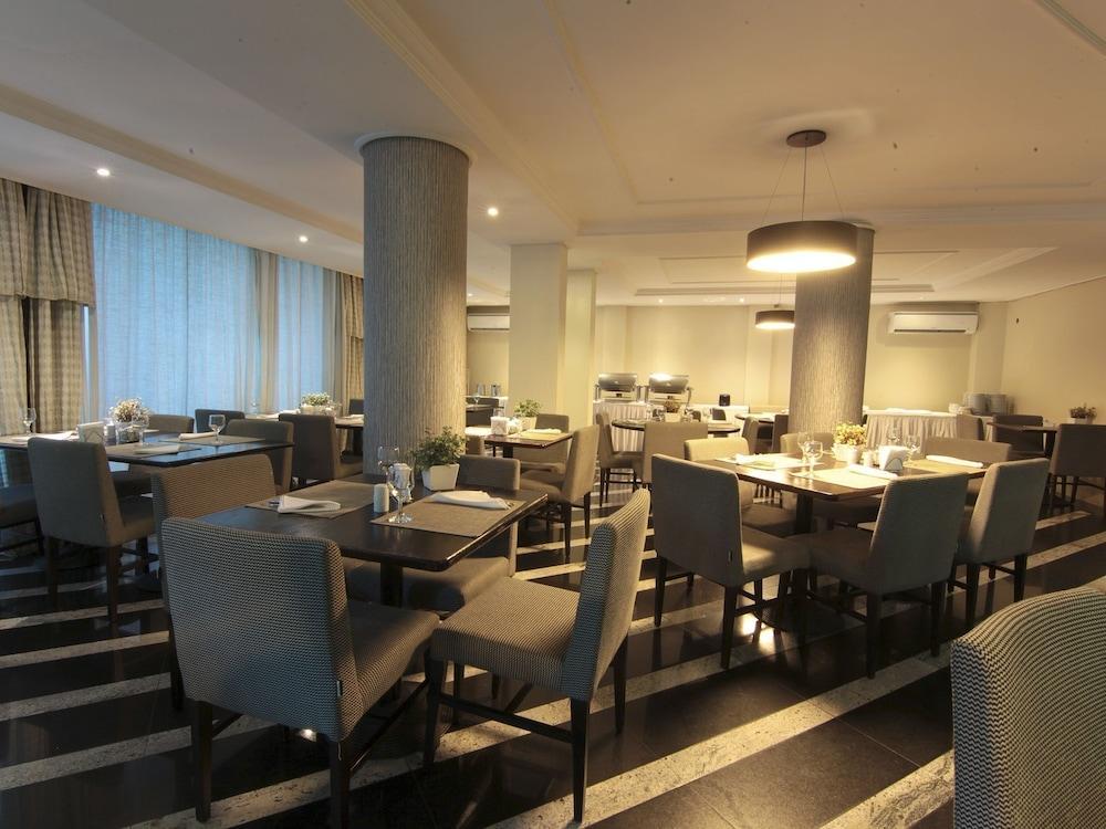 Hotel Serrano